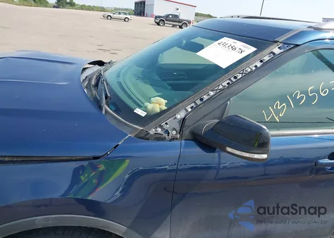 2017 Ford Explorer Xlt z USA, uszkodzony, nr VIN 1FM5K8D86HGE21542